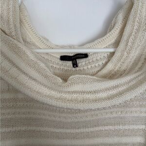 🩷MAURICES EUC Ivory lightweight sweater Size M